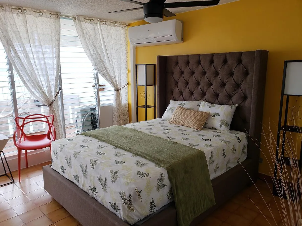 Gorgeous Beach Front Studio With Electricity Water Ac 루키요 푸에르토리코